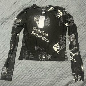 Trendy Black Graphic Women's Top